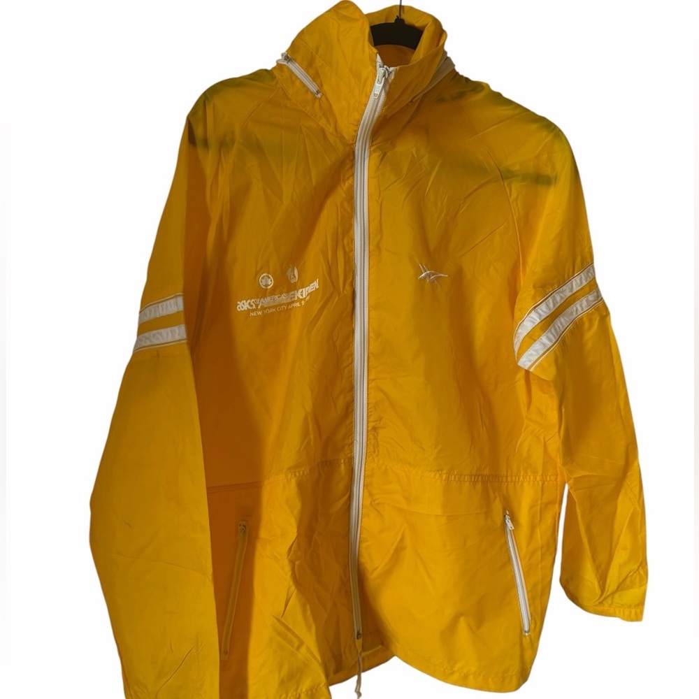 Vintage 1988 Asics Yellow & White Windbreaker Jacket Zip Hood Streetwear Running